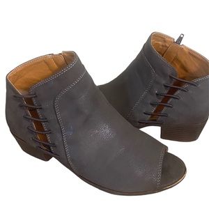 Lucky Brand Binna Boot Youth Girls Size 3